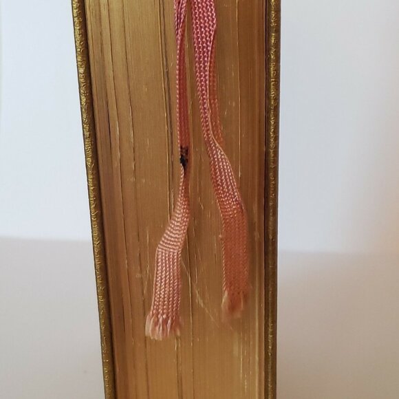 The Catholic Missal Mid Century Gold Hardcover Holy Liturgy Devotion Prayers 60s - Picture 8 of 12